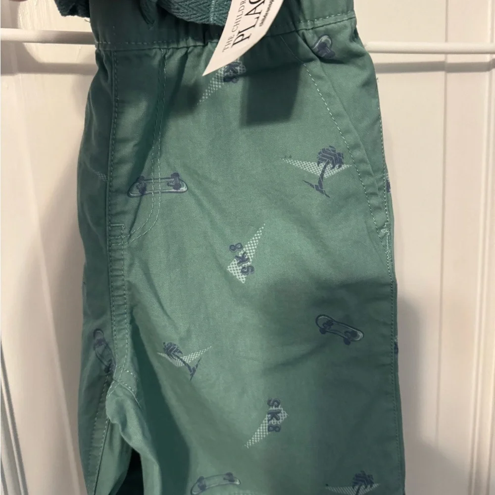 Kids Green Printed Shorts, NEW with Tags. Beach Themed. 3T